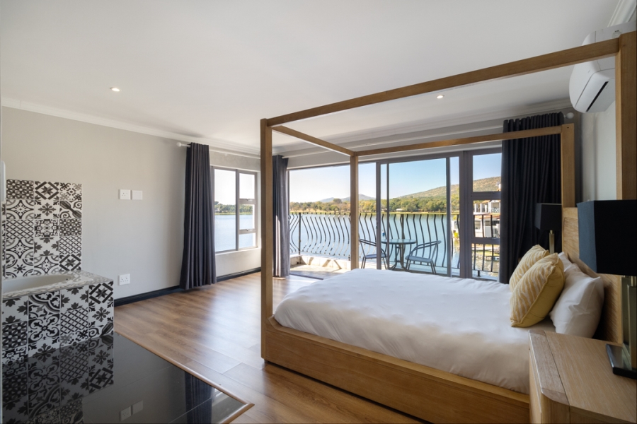 6 Bedroom Property for Sale in Eagles Landing North West